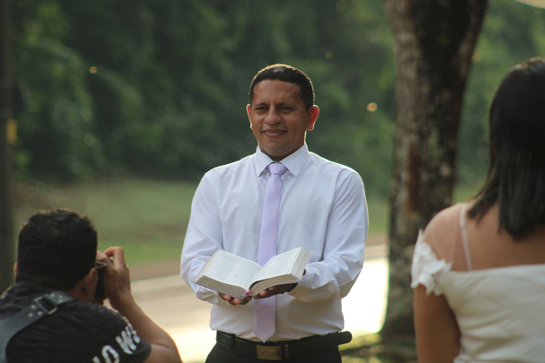 How to Choose a Wedding Officiant in NYC
