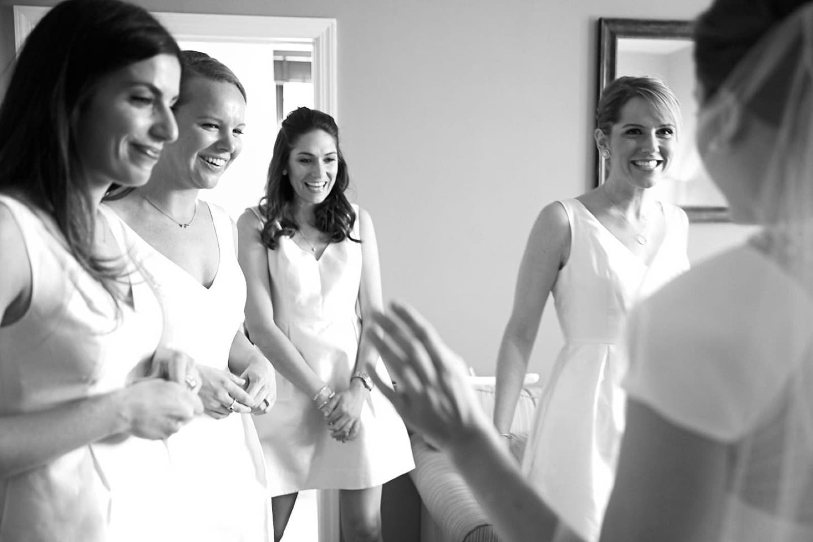 How to Choose a Wedding Photographer in NYC