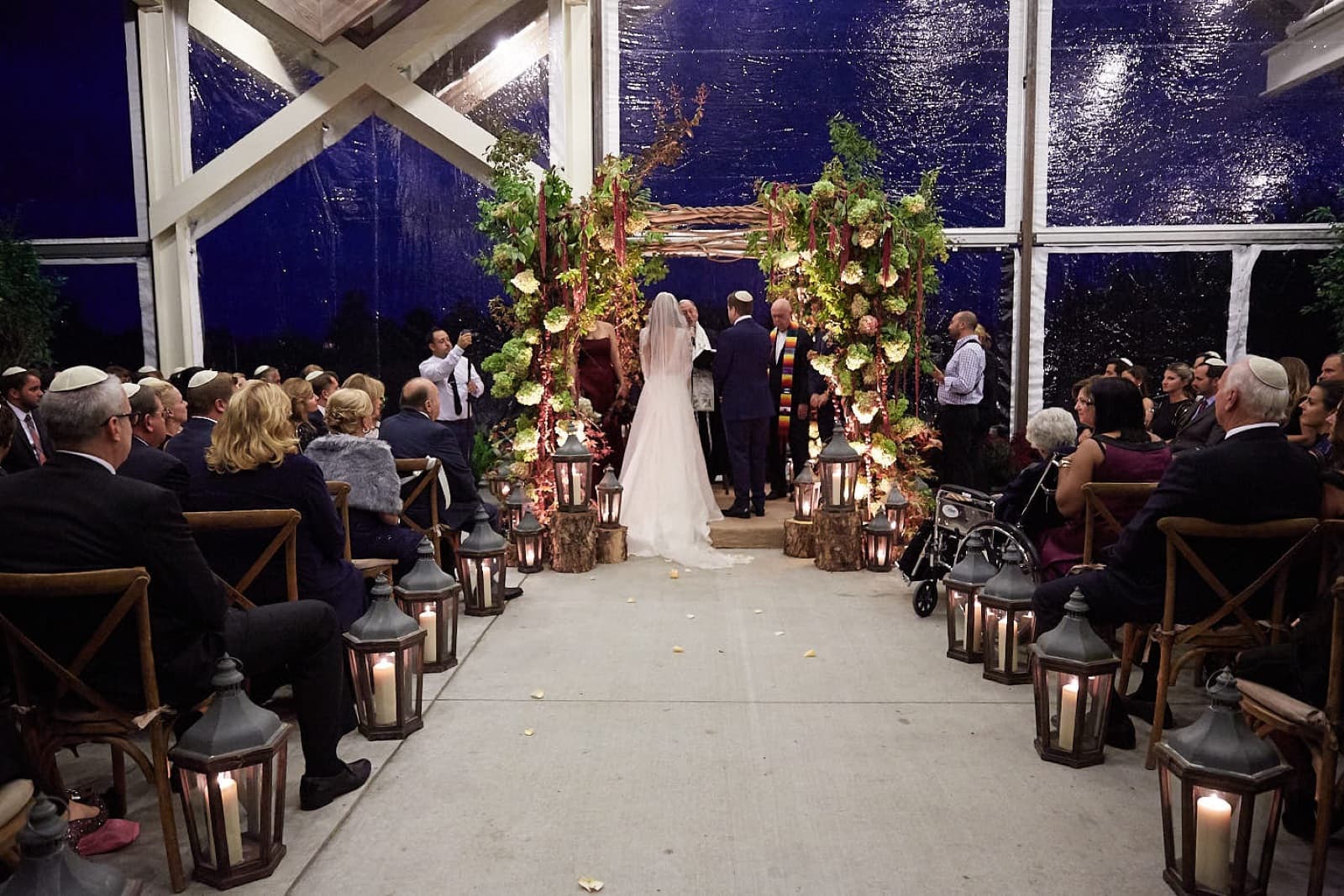 How to Read a Wedding Vendor Contract